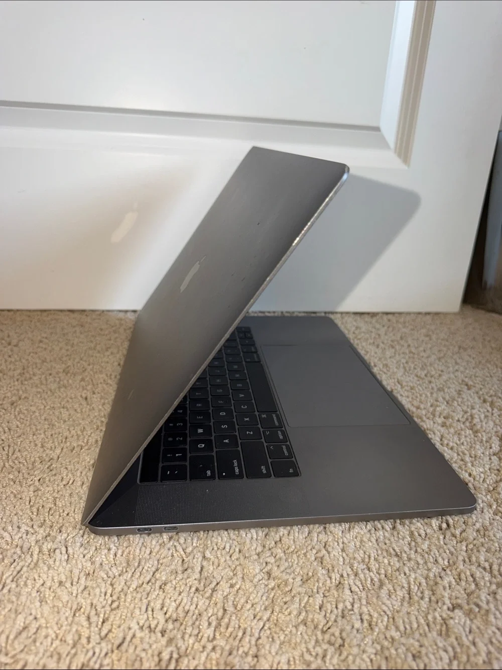 Apple MacBook Pro 16in - Space Gray Aluminum Laptop